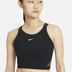 Nike Pro adri-Fit Cropped Top